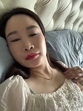 xiaoyan-888 online show from May 2026 03:25:02 AM
