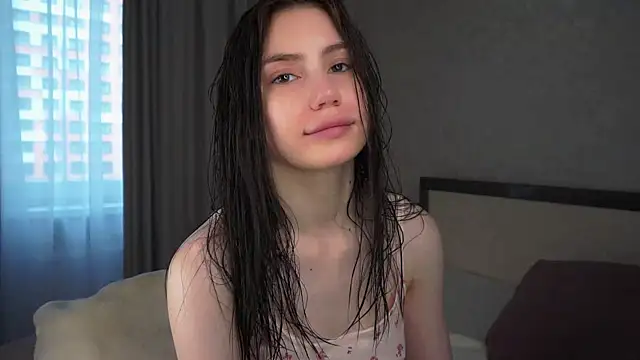 Snapshot of KasiReitan chatting on June 2026 01:30:02 AM KasiReitan online show from June 2026 01:30:02 AM