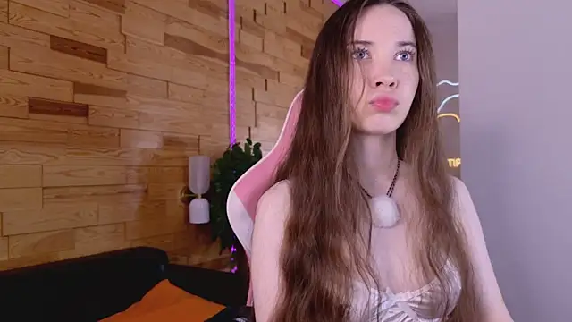 LilaMccoy online show from July 2026 06:20:02 AM