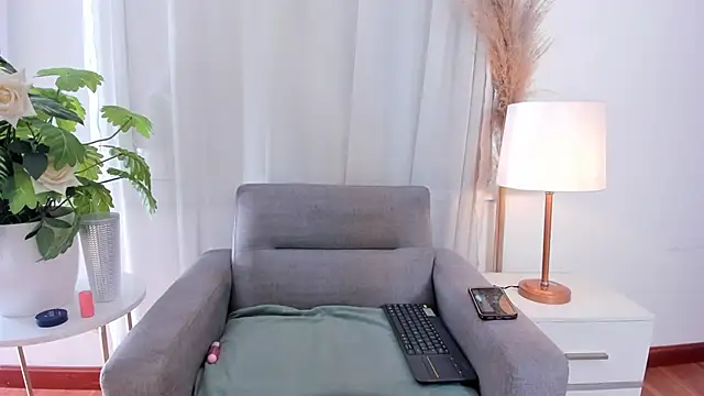 RachelArias online show from May 2026 12:22:02 PM