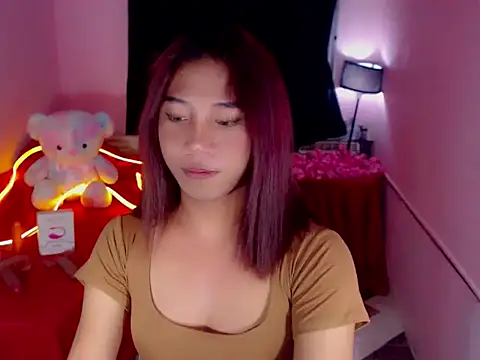 URsexyLylia online show from May 2026 04:47:01 PM