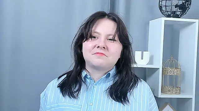 MaliaDemus online show from April 2026 12:18:02 PM