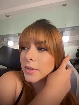 Snapshot of SweettVal_ chatting on June 2026 03:40:02 PM SweettVal online show from June 2026 03:40:02 PM