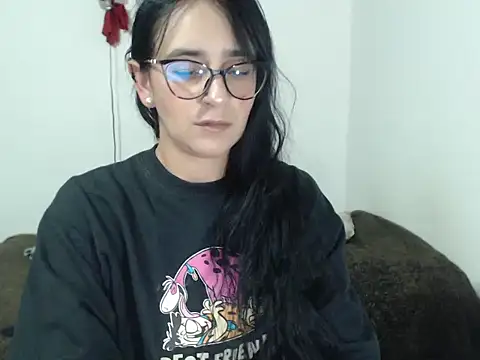 ASHLEYLOVE11 online show from May 2026 01:50:01 PM