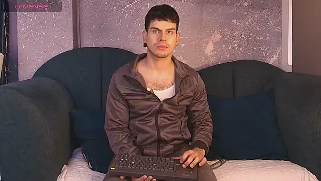 Snapshot of Derek_Voss chatting on July 2026 12:31:02 PM Derek Voss online show from July 2026 12:31:02 PM