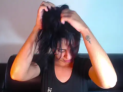 BellaLuxxs online show from June 2026 10:19:02 PM