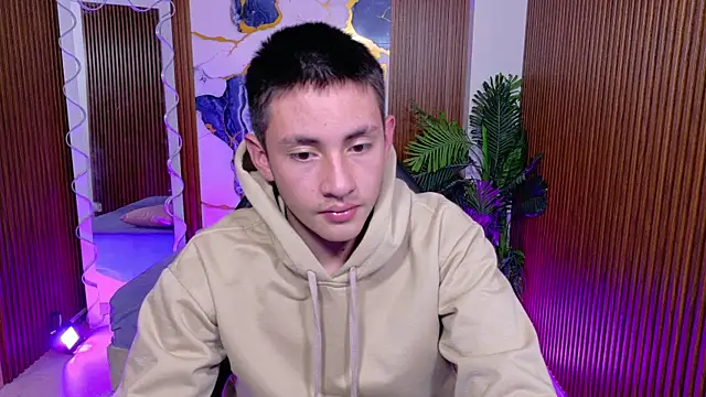 Snapshot of Andres_Tay chatting on May 2026 02:42:02 AM Andres Tay online show from May 2026 02:42:02 AM