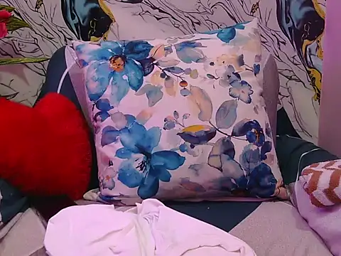 hot-saanvi online show from June 2026 04:36:02 AM