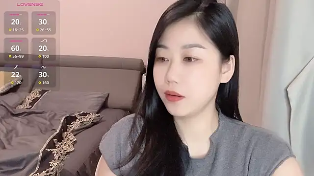 Snapshot of F-Yuwei chatting on May 2026 01:19:01 PM F-Yuwei online show from May 2026 01:19:01 PM