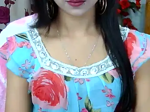 Alina Nur online show from May 2026 06:24:01 PM
