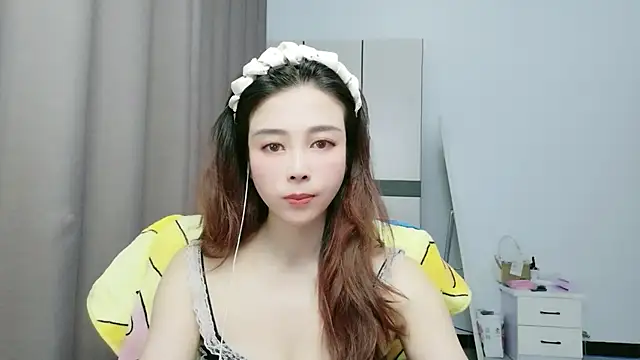 xiaoxiaohong030 online show from June 2026 02:37:02 PM
