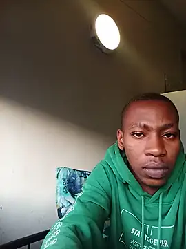 Snapshot of Mphoza0211 chatting on June 2026 05:05:02 AM Mphoza0211 online show from June 2026 05:05:02 AM
