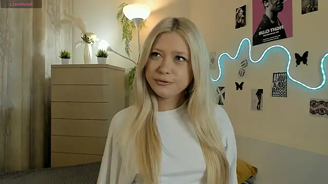 MidnightPoise online show from April 2026 06:11:02 AM