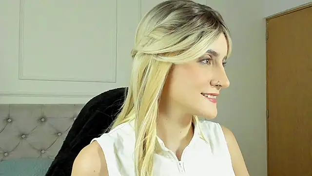 Snapshot of Jessica_lisbon chatting on June 2026 04:17:01 PM Jessica lisbon online show from June 2026 04:17:01 PM