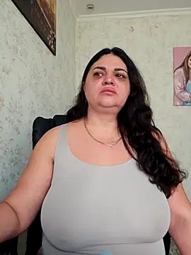 -CUTE-EVVIL- online show from May 2026 06:29:01 AM