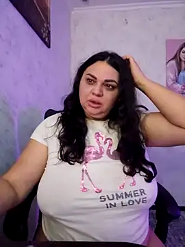 -CUTE-EVVIL- online show from May 2026 06:46:01 PM