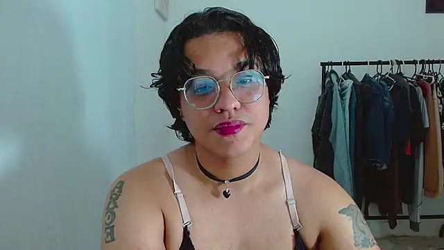Diane exotic online show from May 2026 10:37:01 PM