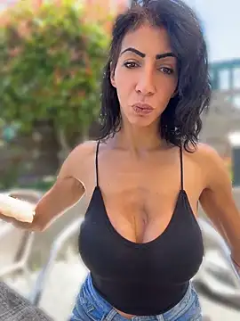 Yasmiinee online show from June 2026 11:08:02 AM