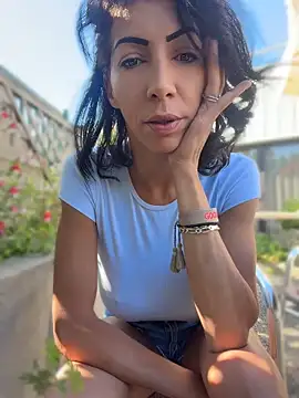 Yasmiinee online show from June 2026 07:43:02 AM