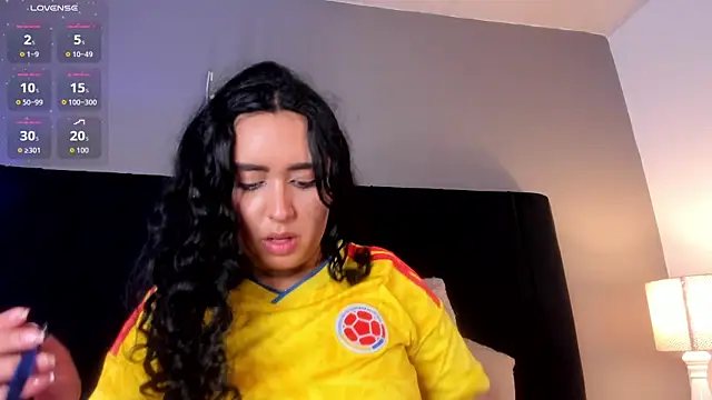 isaxcurves online show from July 2026 11:44:01 PM