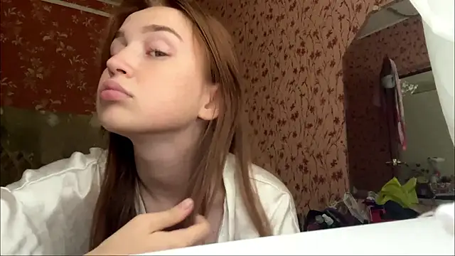 Chloooee online show from July 2026 08:49:02 AM