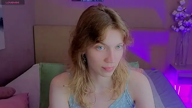 Emily Cartex online show from July 2026 05:47:02 AM
