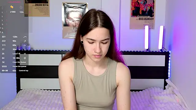 EvaAndLuna online show from June 2026 12:01:02 AM