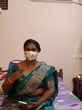 Snapshot of telugu_Geetha40 chatting on July 2026 06:22:02 AM telugu Geetha40 online show from July 2026 06:22:02 AM