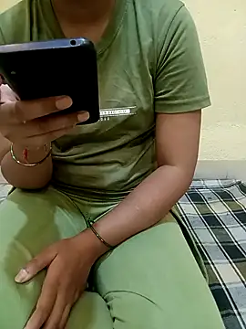 Seekha Yadav01 online show from April 2026 06:18:01 AM