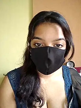 vanika2000 online show from May 2026 05:47:01 AM