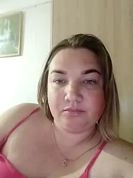 Snapshot of MiyaOlliver chatting on April 2026 08:20:02 AM MiyaOlliver online show from April 2026 08:20:02 AM