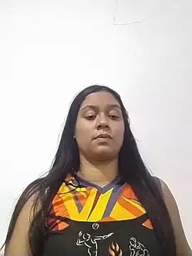 zoehot07 online show from May 2026 05:05:02 AM