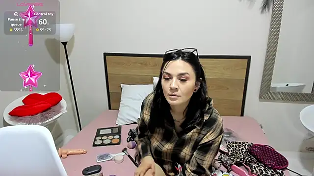 Snapshot of Kata_lina_ chatting on June 2026 08:21:02 PM Kata lina online show from June 2026 08:21:02 PM