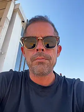 Snapshot of Riccardo86xx chatting on July 2026 03:48:02 PM Riccardo86xx online show from July 2026 03:48:02 PM