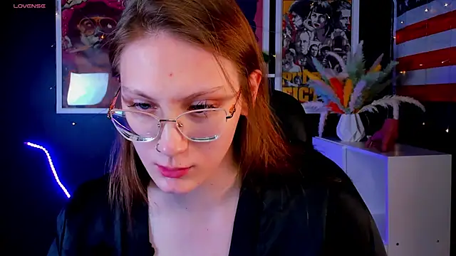 Queen Milena online show from May 2026 11:26:01 AM