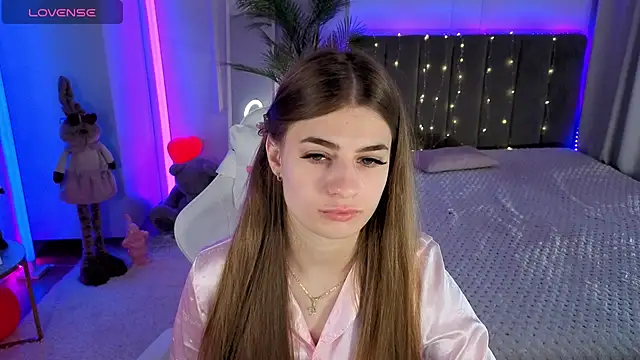 Snapshot of Dayana_Mood chatting on May 2026 07:03:01 AM Dayana Mood online show from May 2026 07:03:01 AM
