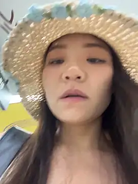 Snapshot of xiaochengzi505 chatting on May 2026 04:07:02 AM xiaochengzi505 online show from May 2026 04:07:02 AM