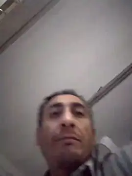 Snapshot of Alejandro83bsf chatting on May 2026 05:05:02 AM Alejandro83bsf online show from May 2026 05:05:02 AM