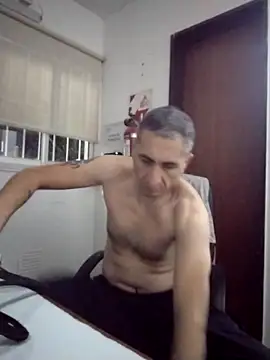 Snapshot of Alejandro83bsf chatting on June 2026 10:13:02 AM Alejandro83bsf online show from June 2026 10:13:02 AM