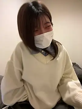 yumi ch online show from April 2026 12:44:02 PM