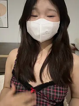 Ni Tran online show from May 2026 04:00:01 PM
