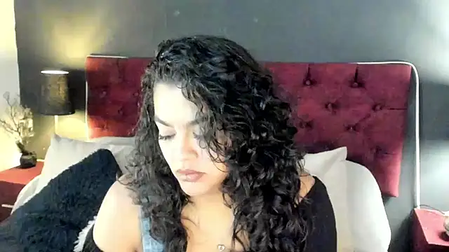 Snapshot of ZiaNoir_ chatting on July 2026 03:41:02 PM ZiaNoir online show from July 2026 03:41:02 PM