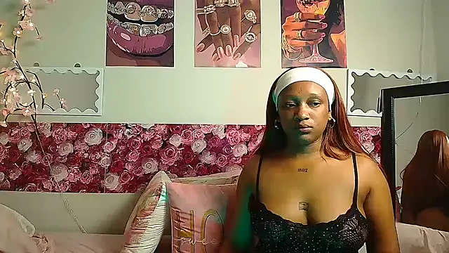 EnchantingLisa online show from June 2026 07:12:02 PM