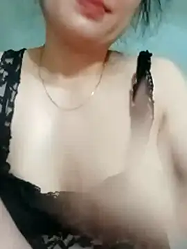 Kee2000 online show from May 2026 11:34:01 PM