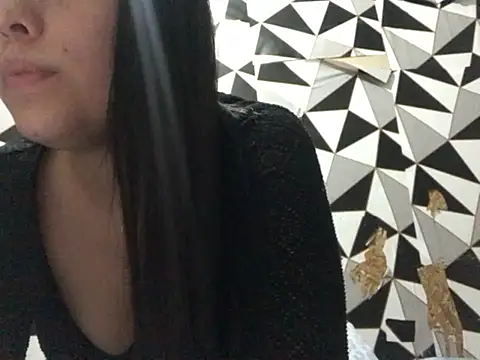 Snapshot of prettyrubi chatting on August 2026 05:01:02 AM prettyrubi online show from August 2026 05:01:02 AM