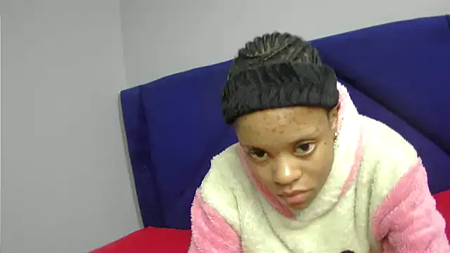 Snapshot of TheSexyBibi chatting on June 2026 06:15:01 AM TheSexyBibi online show from June 2026 06:15:01 AM