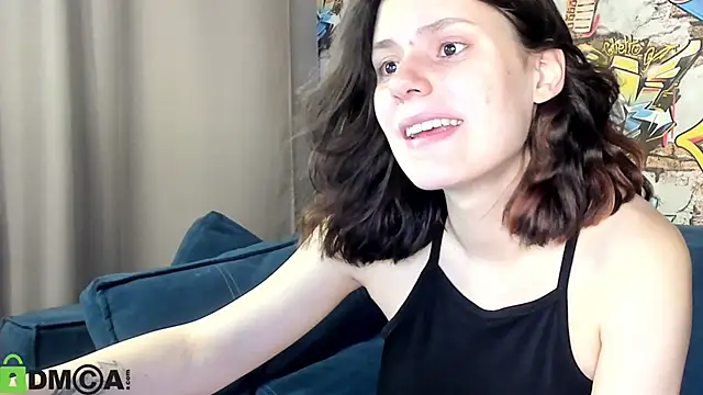 Snapshot of Kira_Be11 chatting on June 2026 02:53:01 AM Kira Be11 online show from June 2026 02:53:01 AM