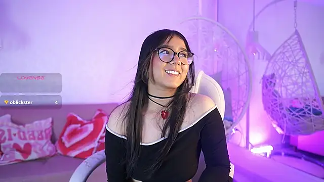 VioletJoness  online show from June 2026 11:43:02 AM