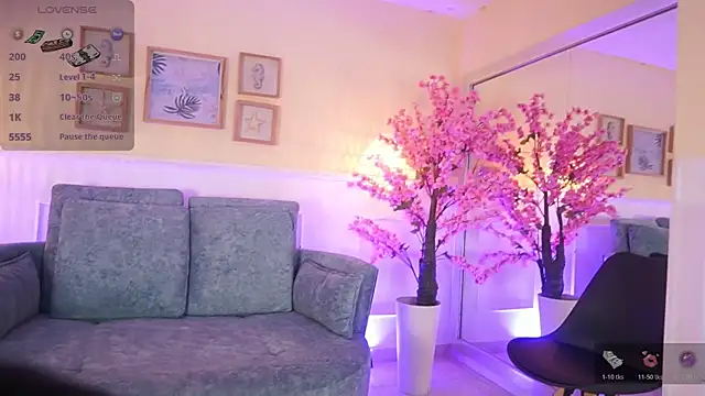 VioletJoness  online show from July 2026 11:36:01 AM