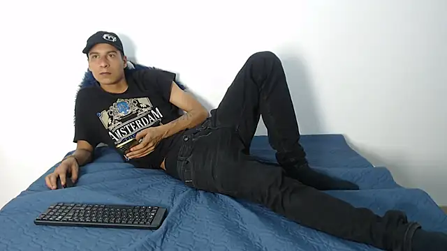 cameronsilverman online show from April 2026 08:59:02 PM